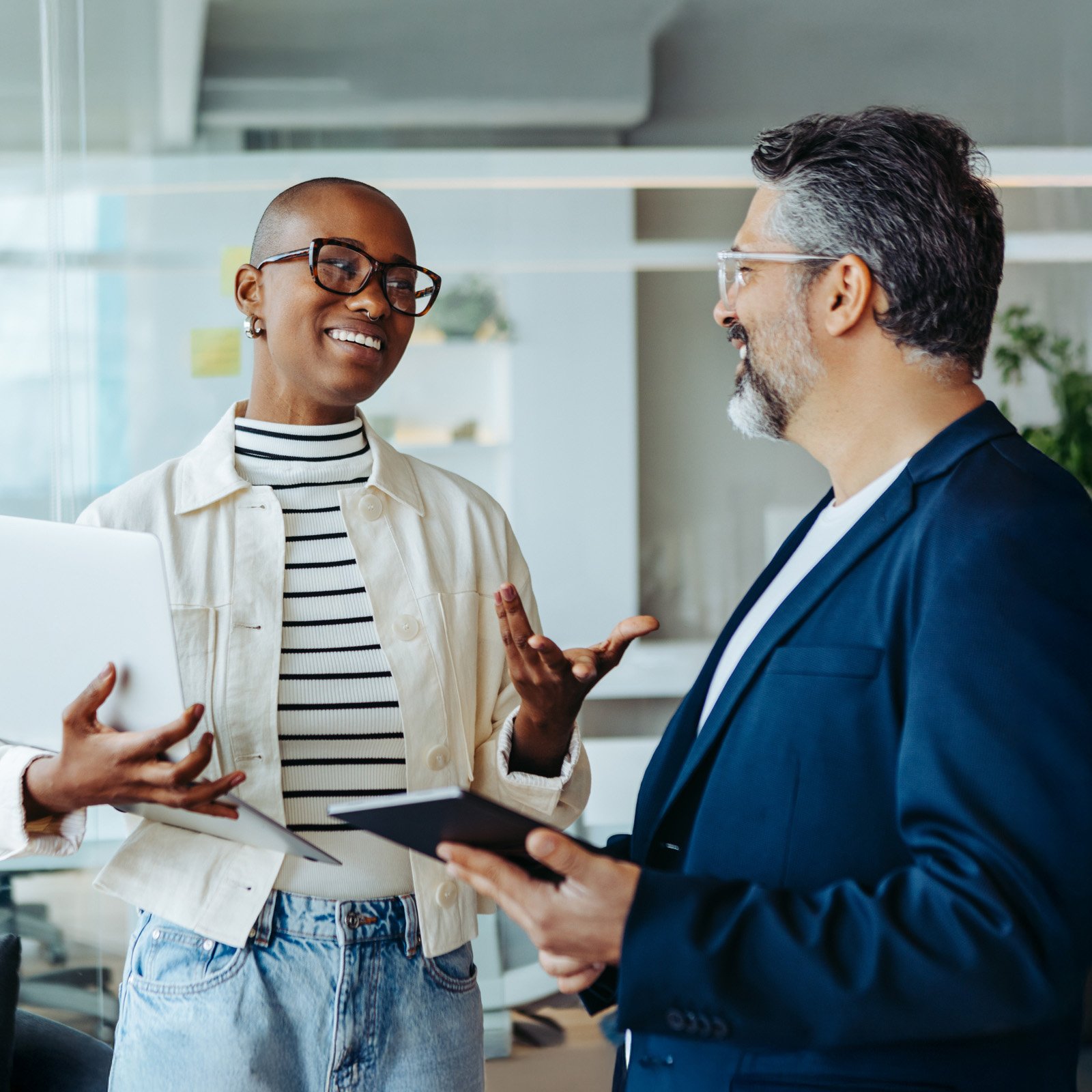 JH-Brand-CorePlatform-FY26-Banks-LandingPageGraphicAssets-Section1-800x800