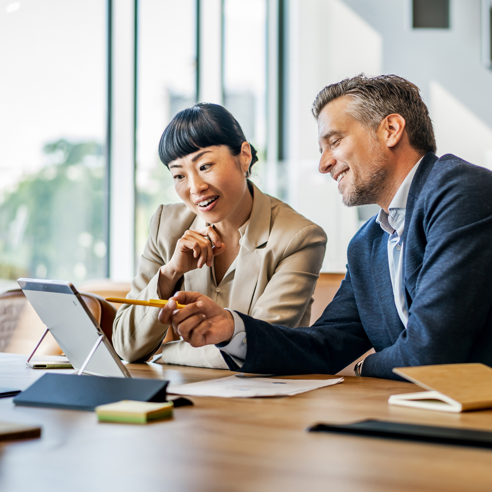 JH-Brand-CorePlatform-FY26-Banks-LandingPageGraphicAssets-Section4-800x800